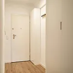 Akicity Penha Silvery リスボン